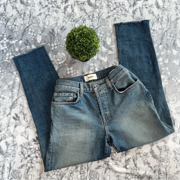 π Baldwin Kansas City Cropped Kick Flare - Picture 5 of 9